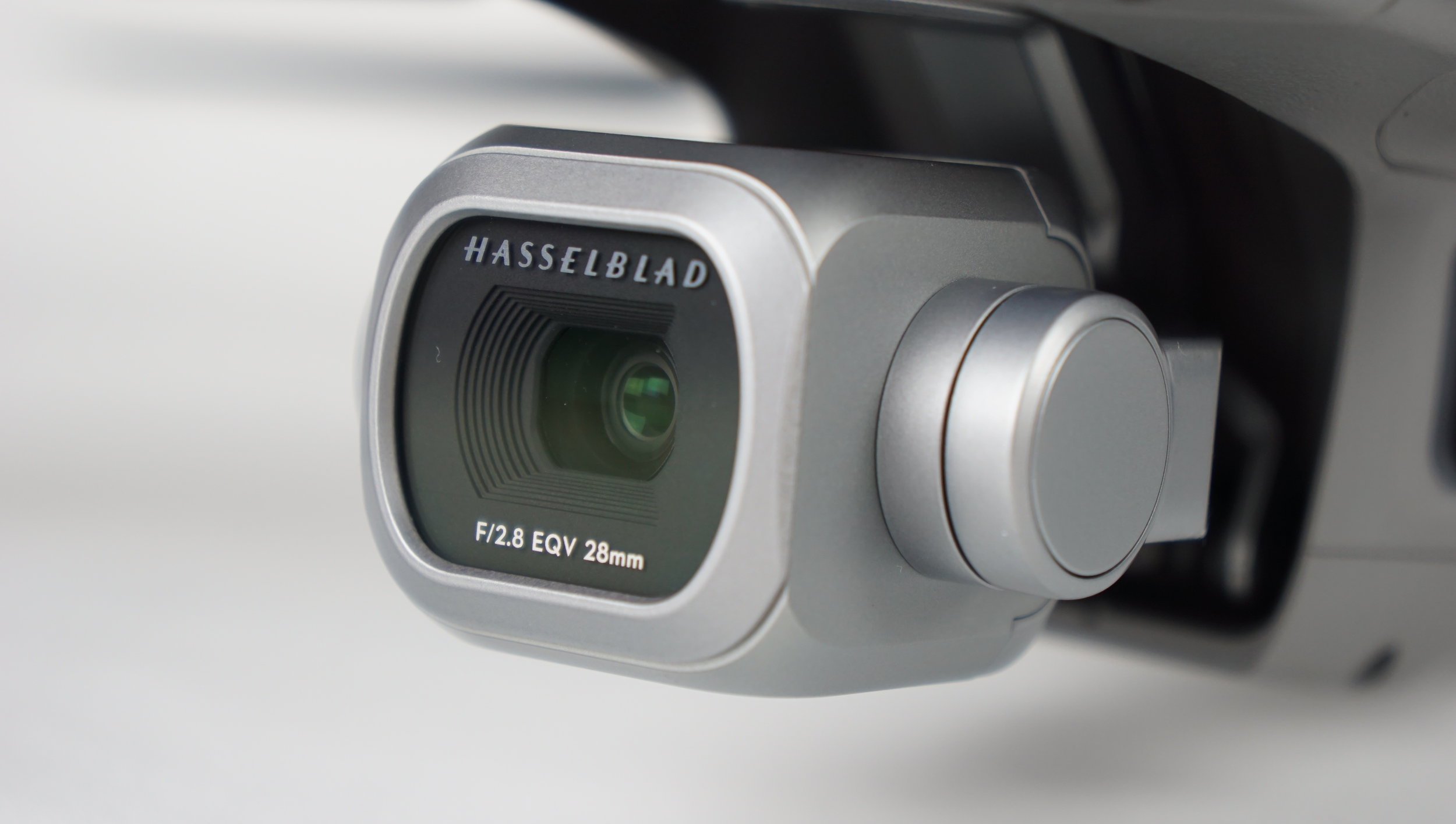  20 MP 1” CMOS Hasselblad Camera 